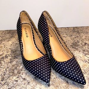 Torrid polka dot heels 7w